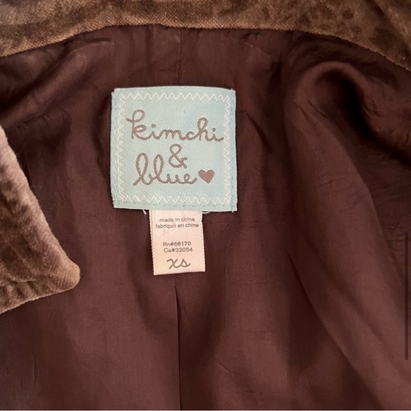 Vintage Velvet cropped jacket with gorgeous details. XS - Picture 11 of 11